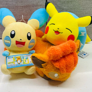 ❤Lika小舖❤神奇寶貝 日本帶回全新正版景品玩偶布偶娃娃 寶可夢 皮卡丘伊布烏波負電拍拍花圈花環夏日戲水 九尾狐六尾狐