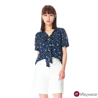 【KeyWear 奇威名品】輕薄開襟印花綁帶短袖上衣 深藍色