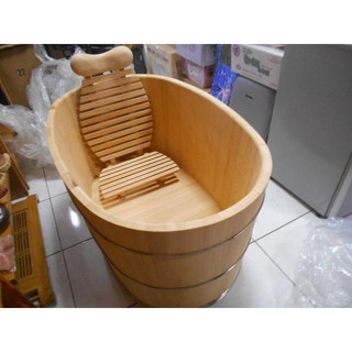 現貨100%天然臺灣檜木3尺泡澡桶可收納低頭枕桶內椅組另有3.5及4.2尺聞香沒上漆閃花重油味道濃鬱特價出清請先詢問庫存