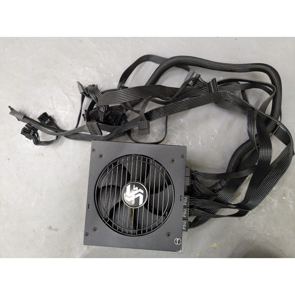 【大廠 10年保內】超便宜 海韻 FOCUS GX1000 電源供應器 全模組 80+金牌 二手良品 2021出廠