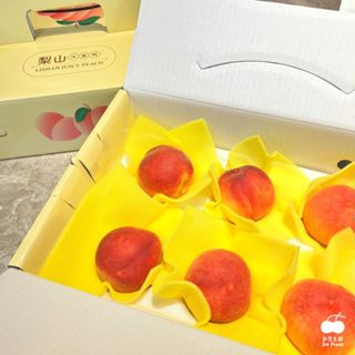 【舒果生鮮SoFresh】臺灣紅玉水蜜桃 小農水果 水蜜桃禮盒(6顆/約0.9KG/禮盒)