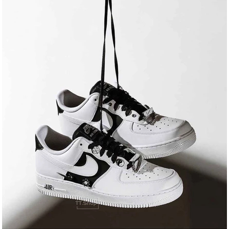 全新正品 Nike Air Force 1 Low 白黑 銀扣 休閒板鞋 男女款 DA8571-100 爆款