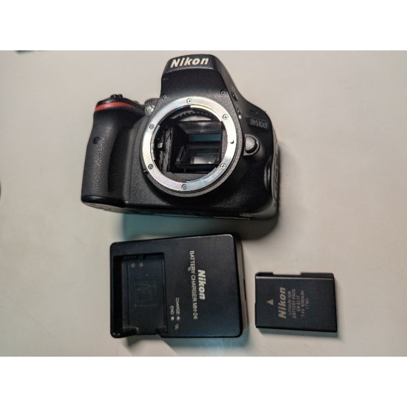 Nikon D5100 單機身 DX APS-C  含電池與充電器 便宜賣 d90 d7000