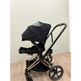 可聊聊詢問《二手九成新》 cybex priam 嬰幼兒推車/雙向/可躺平/黑篷/大輪/新生兒推車/ 戰車/附杯架