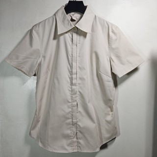 〔零碼出清〕G2000 專櫃品牌 卡其簡約短袖襯衫 暗釦設計 夏季 襯衫上衣 襯衫 短袖上衣 女裝 面試 上班（全新）