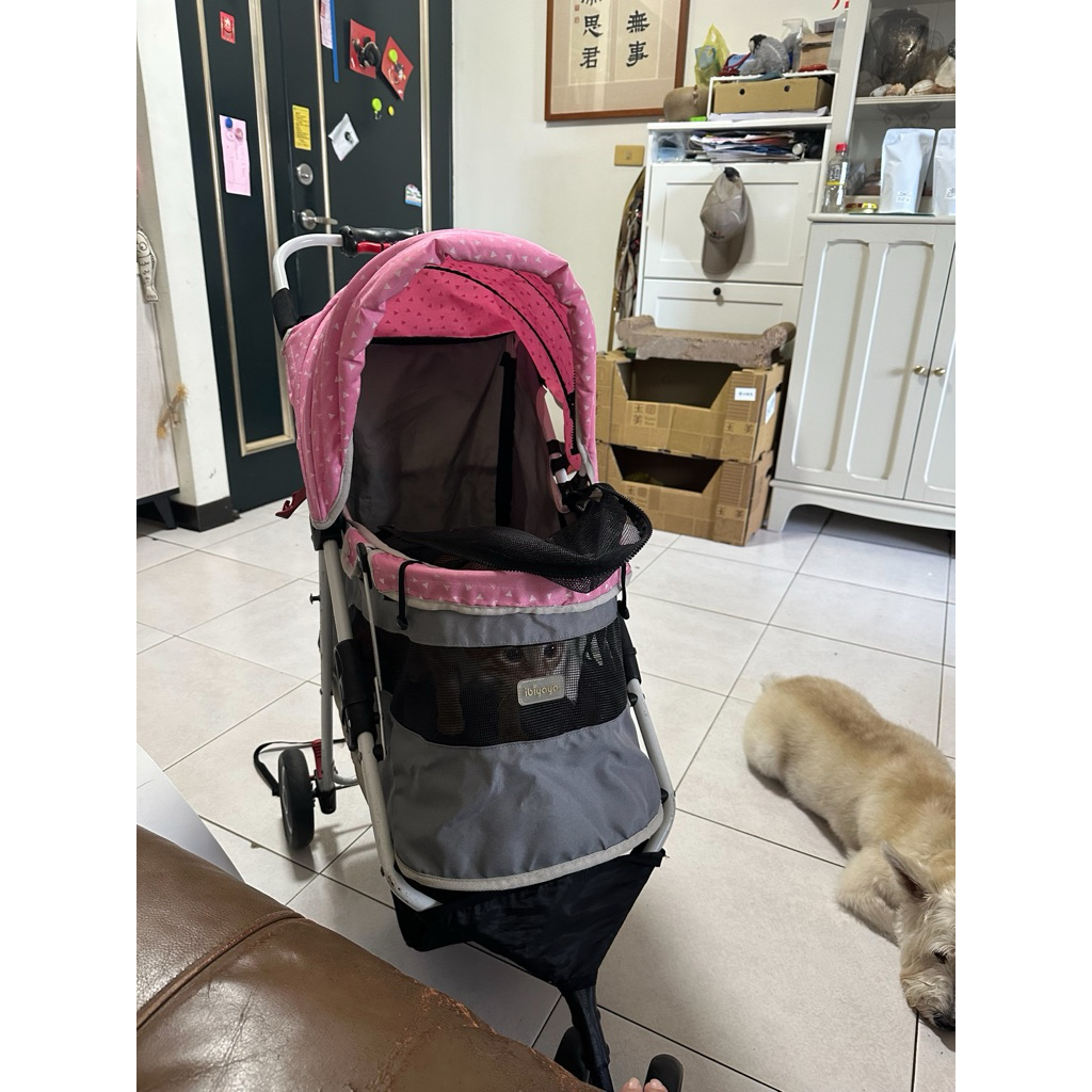 （二手）ibiyaya 寵物推車，可乘重15公斤