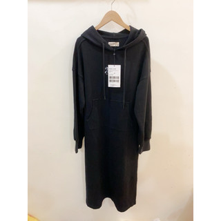 全新專櫃Sisjeans 黑色保暖鋪棉連帽長洋裝S.M