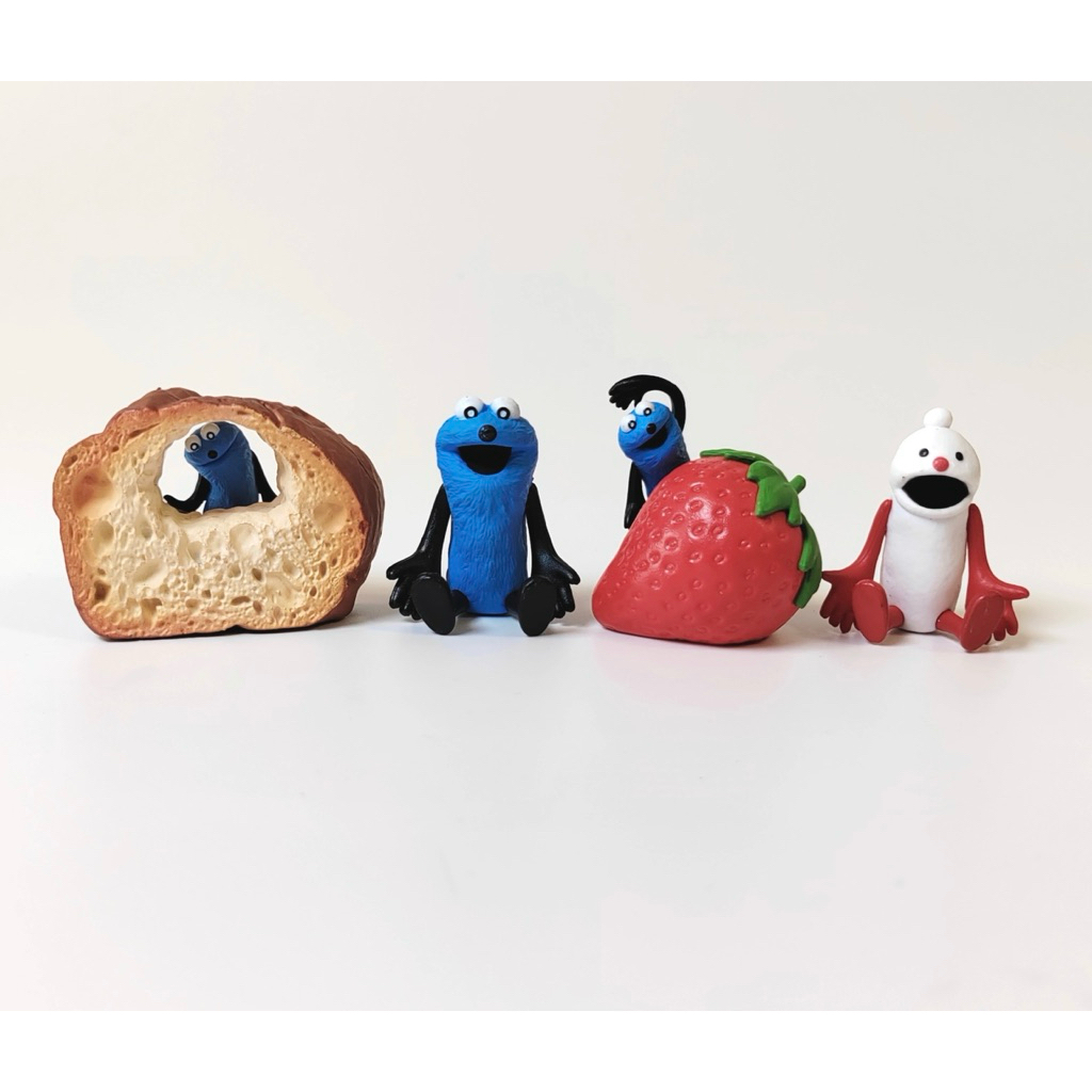 正版日本puppet sunsun抱草莓 切片麵包 小雪人扭蛋公仔 擺件 擺設