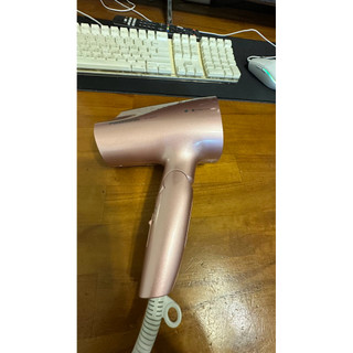 Panasonic 國際牌奈米水離子吹風機 (EH-NA27)