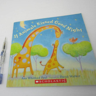 「二手書」Scholastic If animals kissed good night 英文繪本 平裝 Paul
