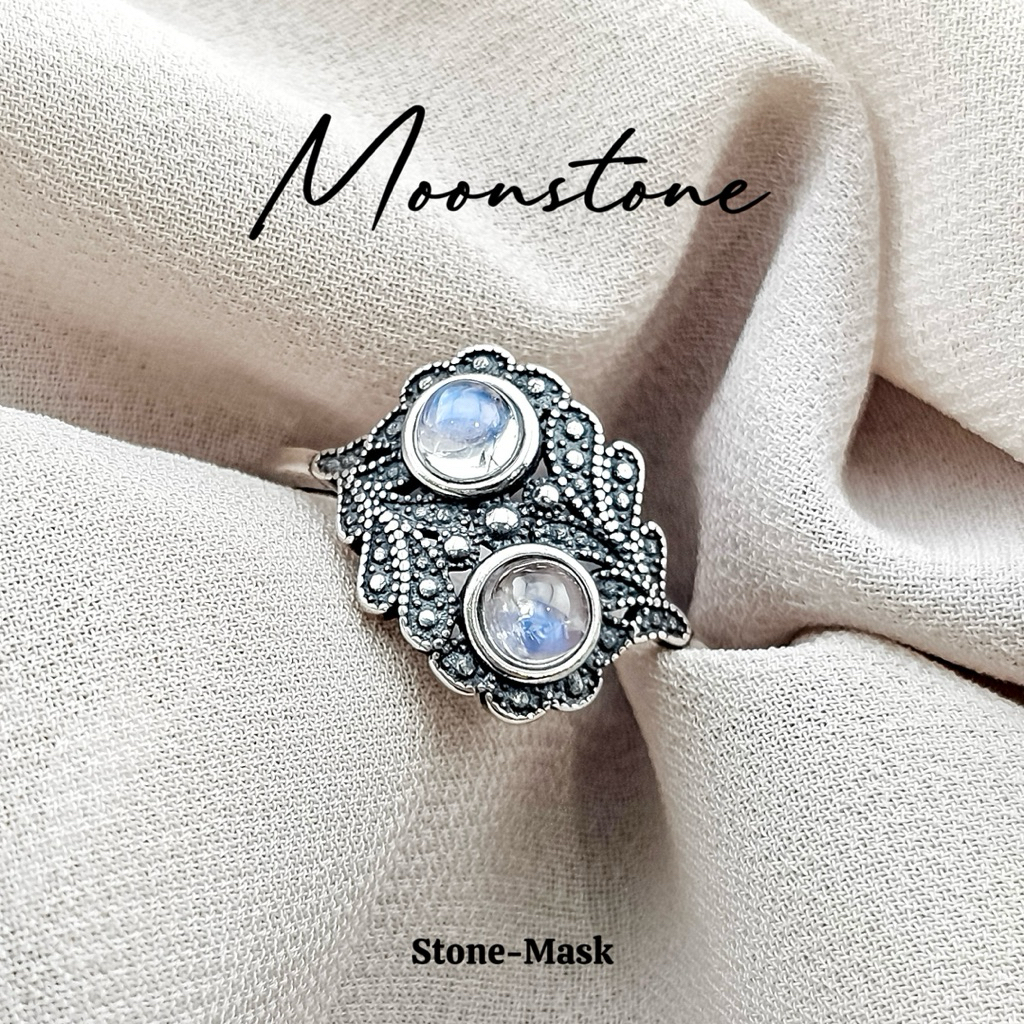 石鬼面🔅天然 月光石 藍光 水晶 圓型 復古 純銀戒 Mns-106