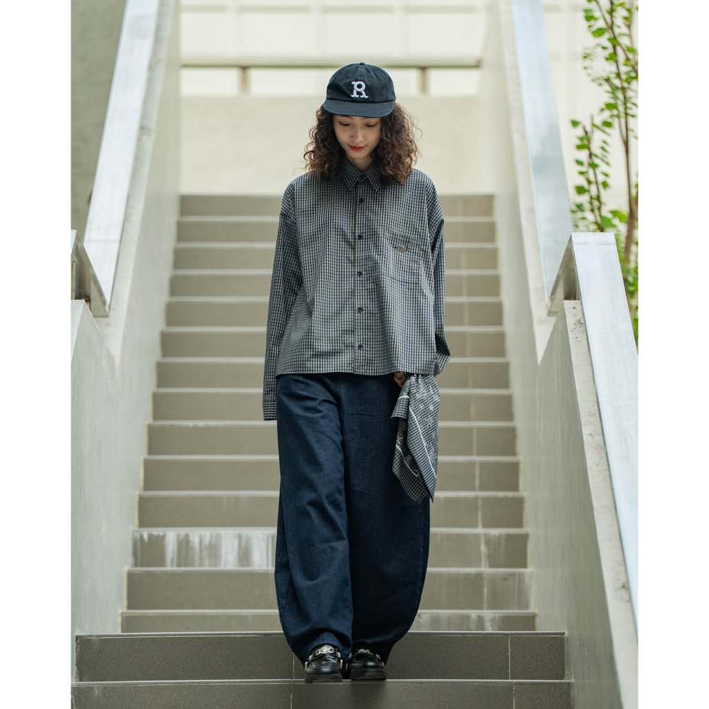 ORDINARY METAL TAG CROPPED CHECK SHIRT鐵牌短板格紋襯衫 PS中壢