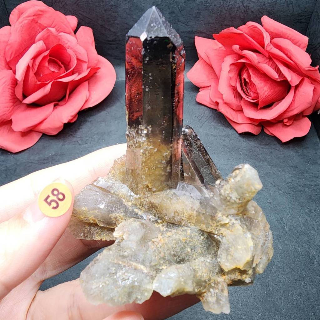 ✨巴西 茶黃晶簇-58號 ✨🎀茶水晶.水晶簇｜黃水晶簇｜招財聚財｜手串消磁｜晶簇｜天然原石.原礦.礦石.水晶【艾莉珞】