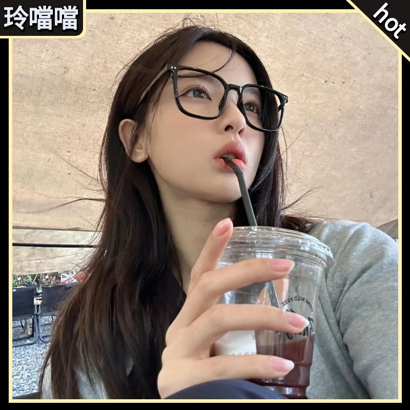 🌸近視眼鏡🌸無感佩戴超輕黑框眼鏡 韓版大框變色眼鏡 素顏修飾臉型 防藍光可配度數 文青風男女通吃百搭鏡框 款式15927