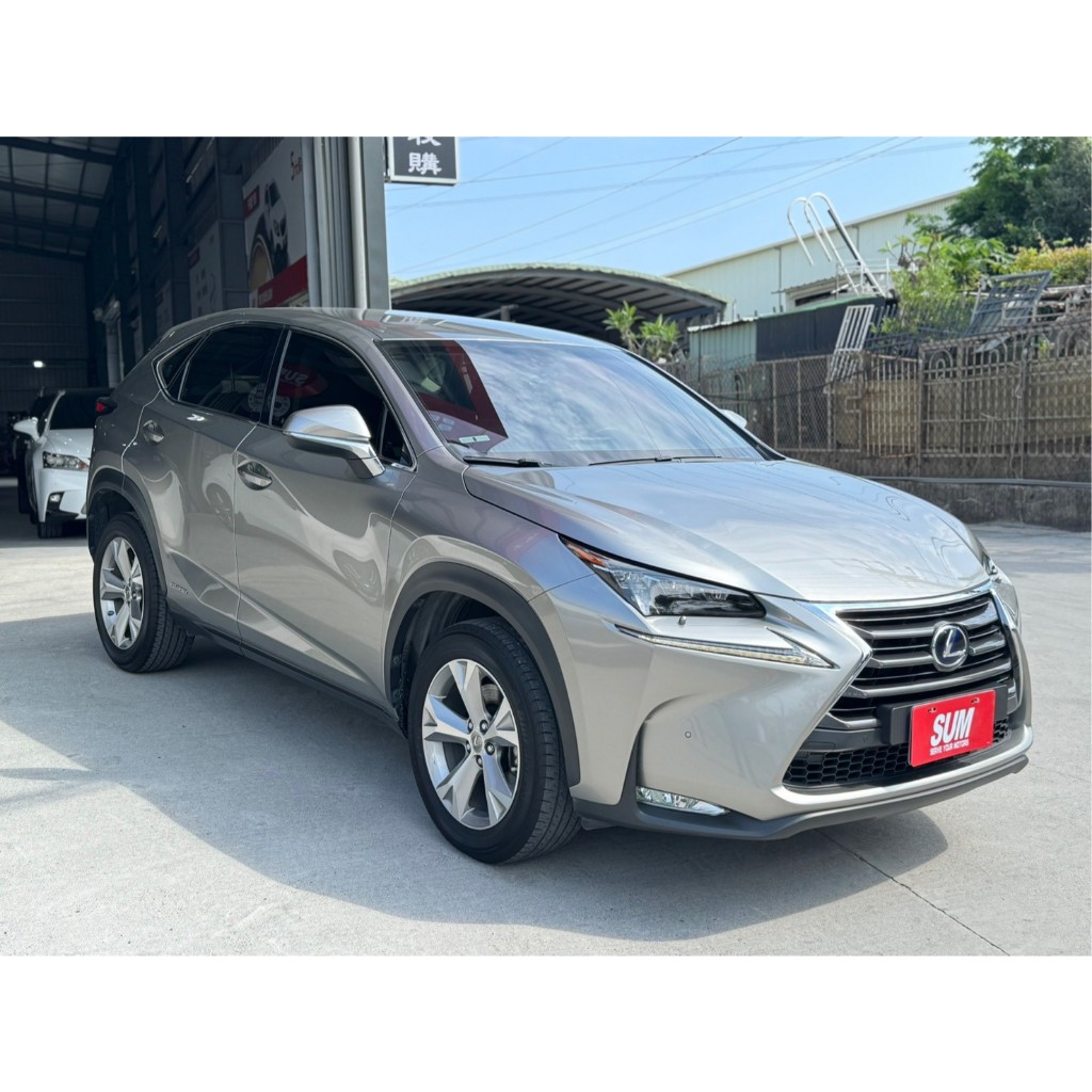 2015 Lexus NX300h 豪華版/二手車/中古車/高雄千騰汽車