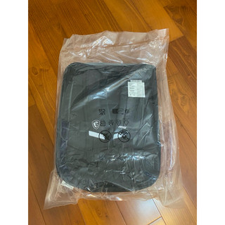 MSI 電競後背包 G34-N1XXX23-808 MSI Titan Gaming Backpack 支援18吋以下