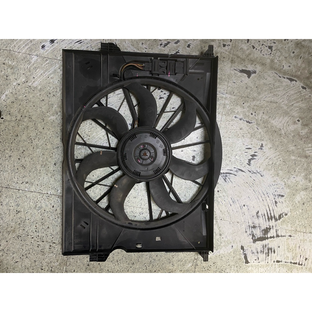 BENZ W211水箱散熱風扇 原廠 2006年-2009年