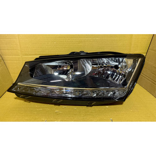 SKODA FABIA 大燈 頭燈 19-22 鹵素版 有LED日行燈