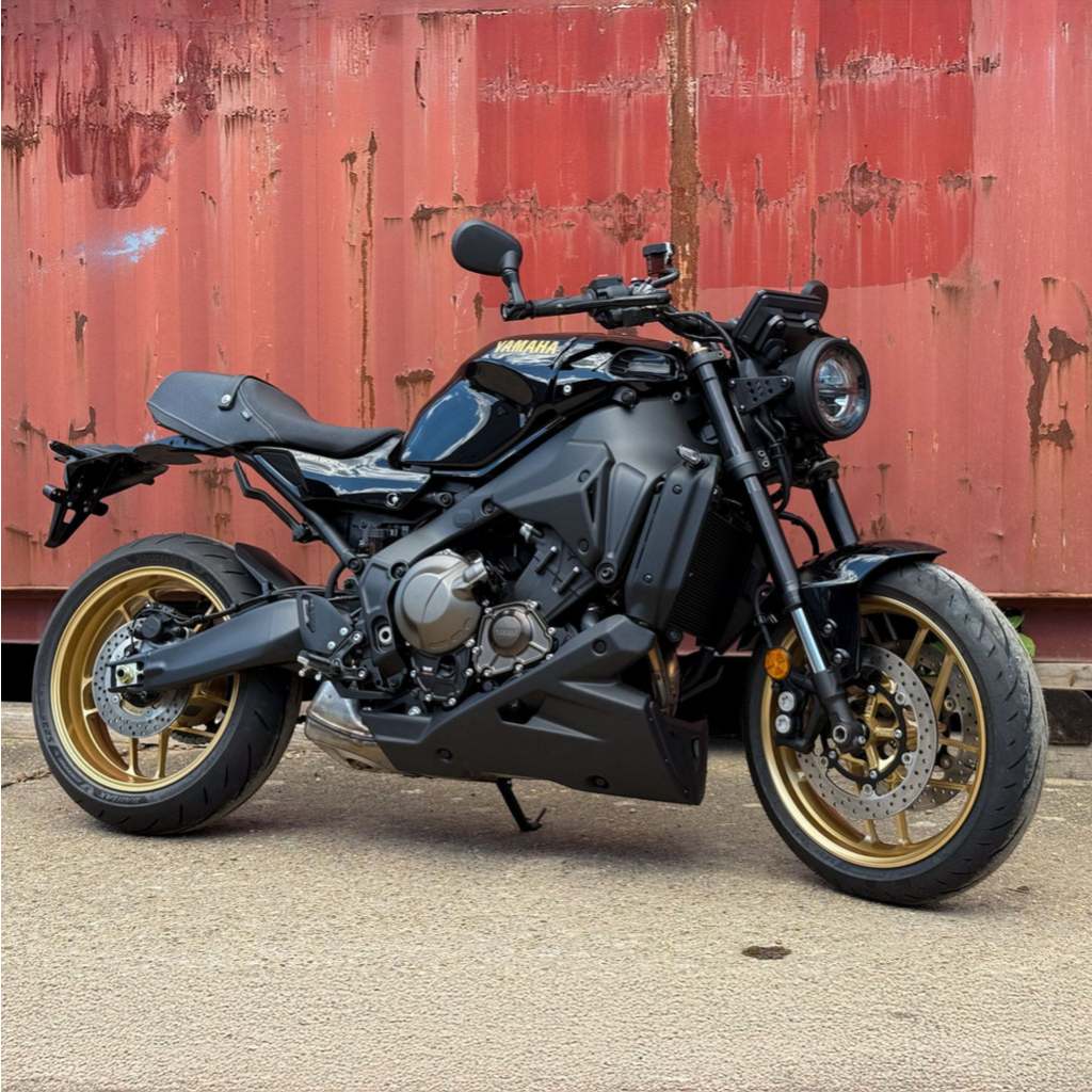 Pyramid 22-25 Yamaha XSR900 XSR 900 二代 前側板 整流罩 車身飾蓋 飾版 護蓋