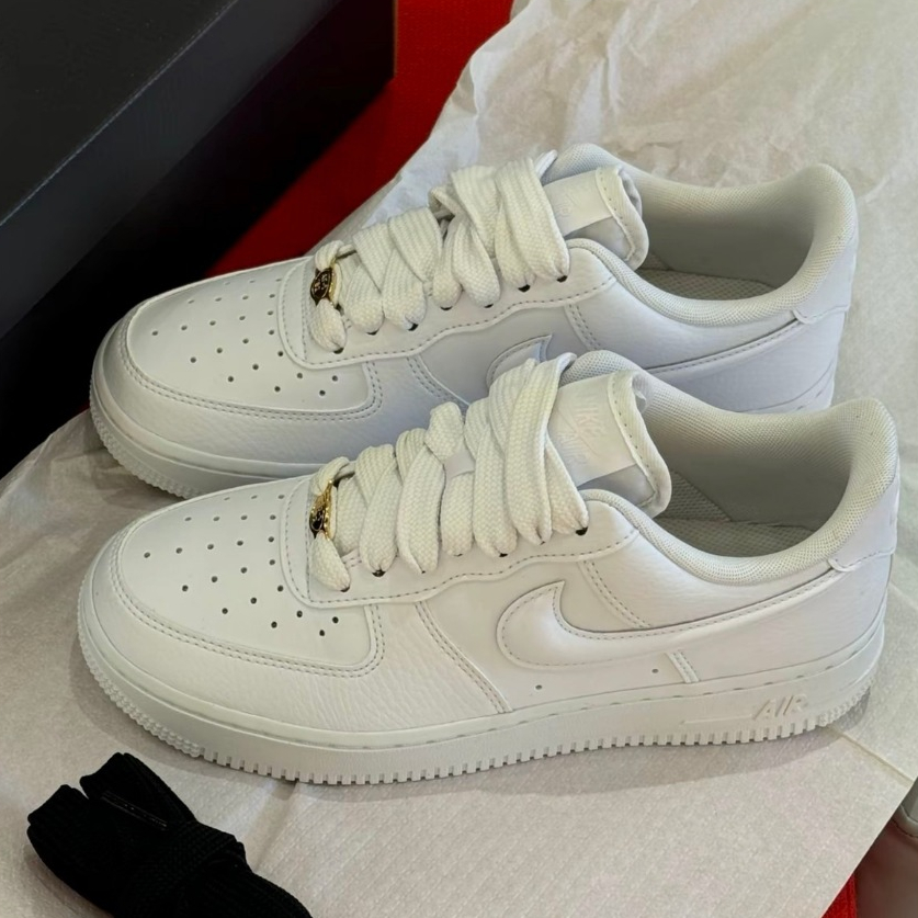 S.G NIKE Wmns Air Force 1 07 HF2014-100 復古 女鞋 白 AF1 立體勾勾 寬鞋帶
