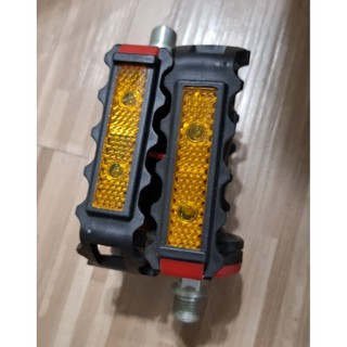 永久免電池 踩踏就發電 腳踏車 單車 童車 LED發光腳踏板 夜間騎乘安全 LED廣角紅燈 發光單車踏板 發光腳踏車踏板