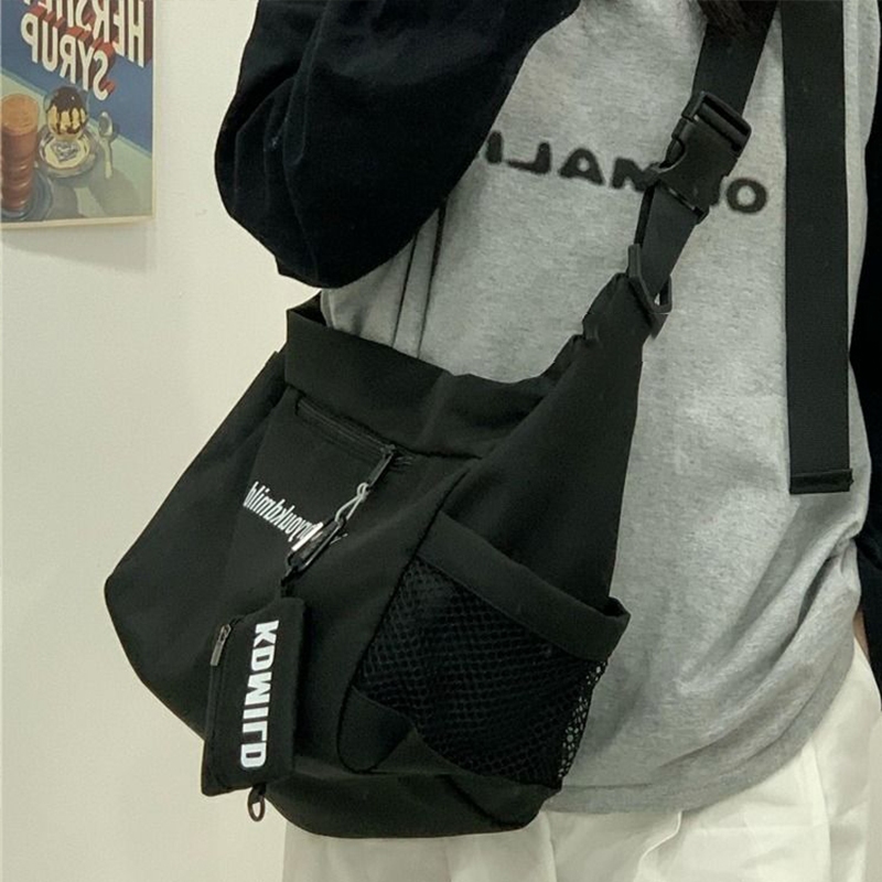 【送零錢包】單肩包 防水包 斜挎包 大容量單肩包 日系ins側背包 百搭運動風肩背包 托特包 牛角包 肩背包 側背包女