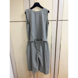 77）全新Sisjeans灰色質感連身褲 L號