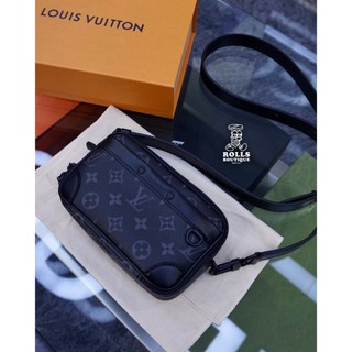 【螺絲服飾】正品/現貨Louis Vuitton 最新款 Alpha 斜背包