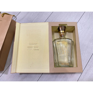 [空瓶]約翰走路XR21年調和威士忌空瓶+盒子+袋子洋酒烈酒威士忌空瓶客廳酒櫃裝飾品擺飾模擬歐式酒吧攝影棚拍照道具