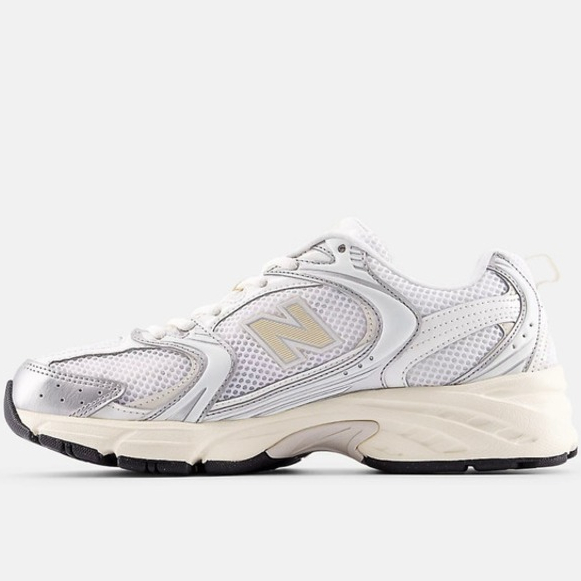 New Balance 紐巴倫 530  男 女 運動鞋 休閒鞋 復古鞋 緩震 舒適 穿搭 奶油底 米銀 U530ESB