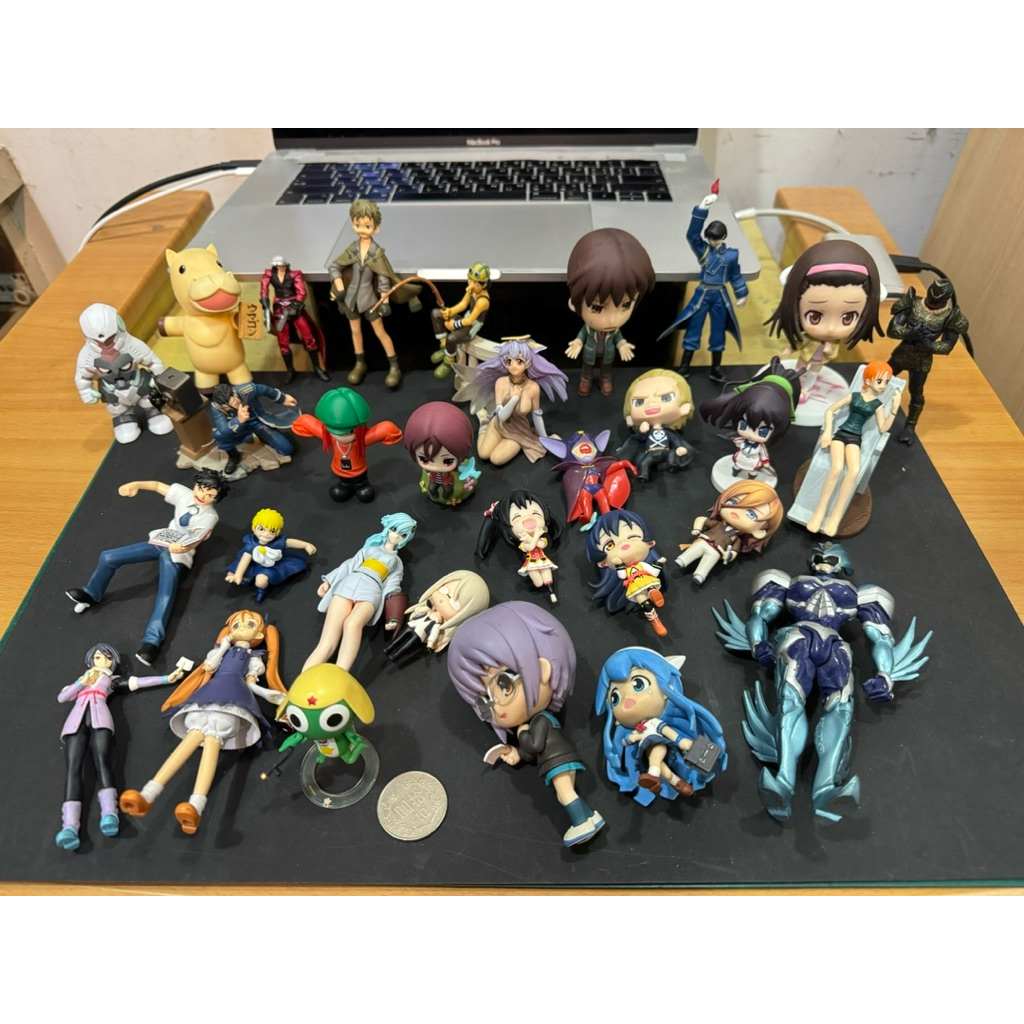 日本 二手 公仔 黏土人 love live! 千石撫子 海賊王 鋼之鍊金術師 花枝娘 魔法少年賈修 惡魔獵人 假面騎士