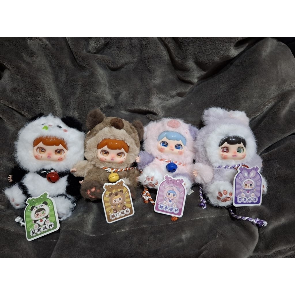 【D.W 手作】正版三小毛好時光 小泡福-好運鈴 魔法小兔 車載寶寶 三小毛500% 悠布YOUBU當情緒來臨時