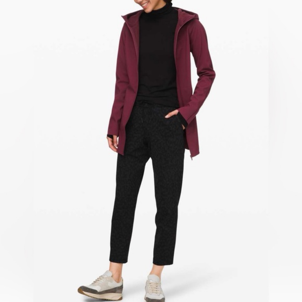 71）Lululemon正品酒紅色內刷毛連帽外套 8號 95成新