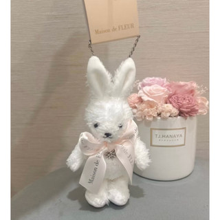 全新 Maison de FLEUR 純白 ❄️ 小兔兔 吊飾 包掛 絨毛 雪花 白 兔子 小兔