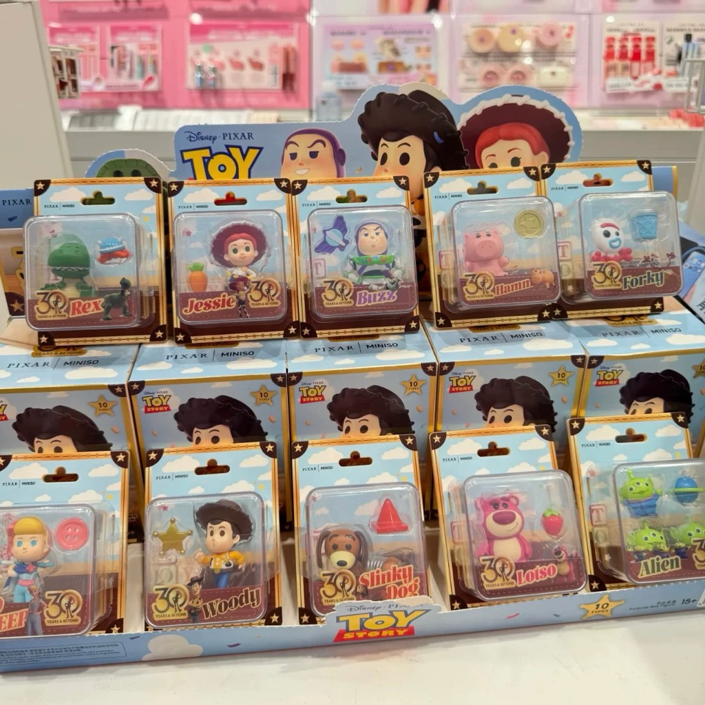 miniso 名創優品 玩具總動員 吊卡 盲盒 三眼怪 草莓熊 胡迪 巴斯光年 翠絲 彈簧狗 抱抱龍