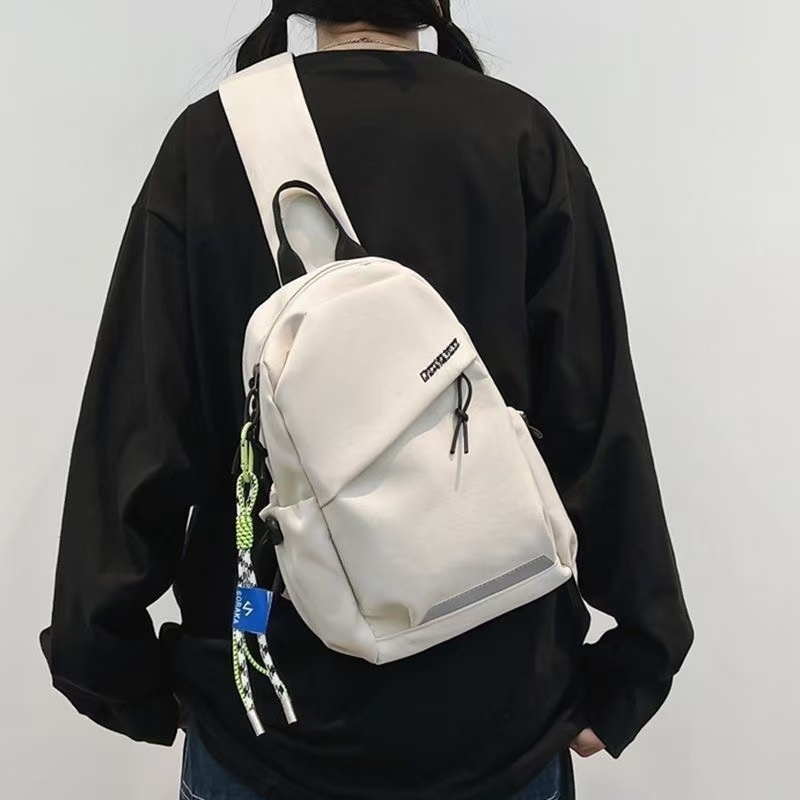🔥當天出貨🔥韓國斜背包 胸包 大容量 男女生斜挎包  尼龍防潑水 肩背包 輕便多夾層 側背包 牛津布休閒包 運動胸包
