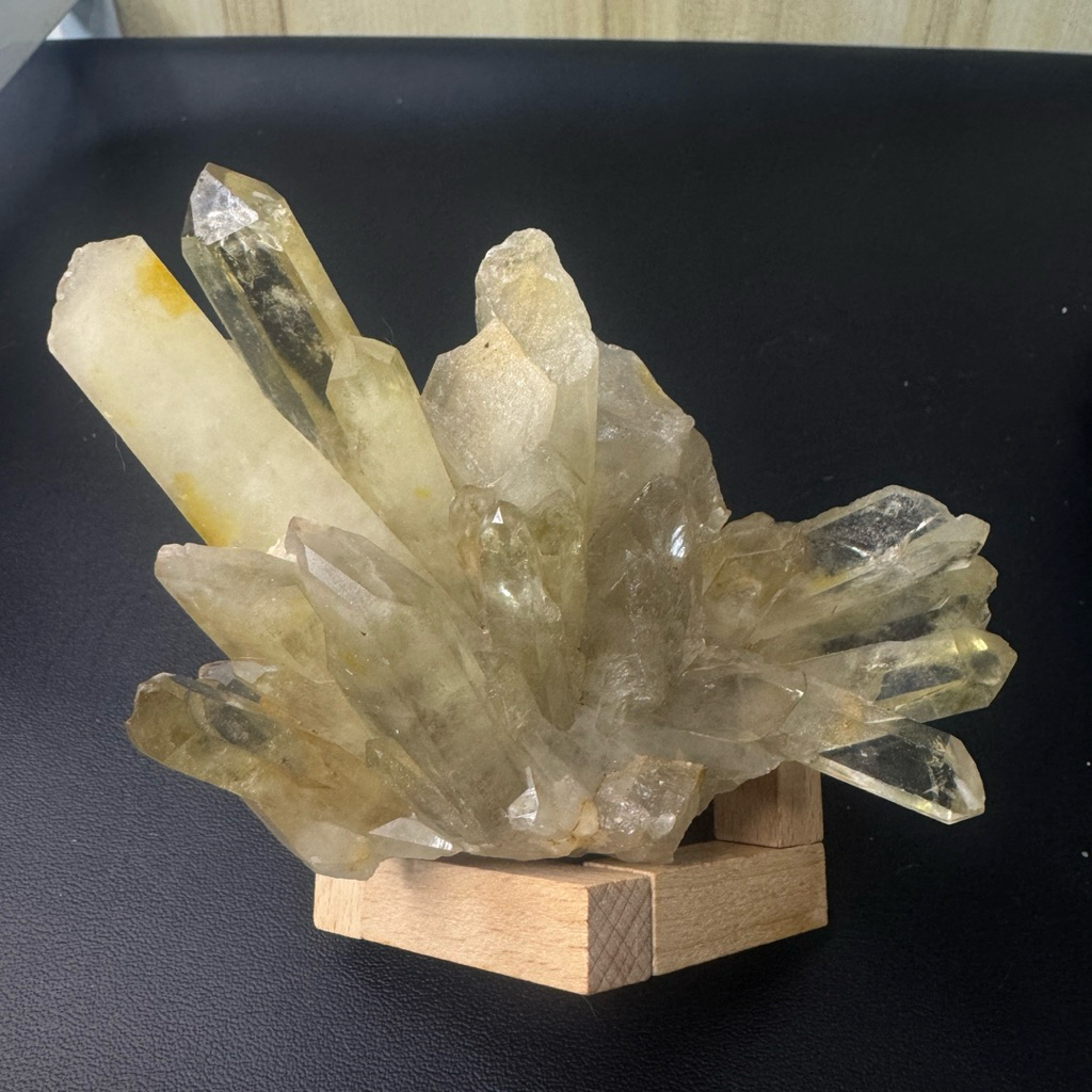 C120黃水晶簇 原礦 擺件 礦標 迷你晶簇 有冰裂天然礦絮 高標繞道
