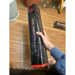 ASUS 華碩 ROG Sheath BLK LTD 電競滑鼠墊