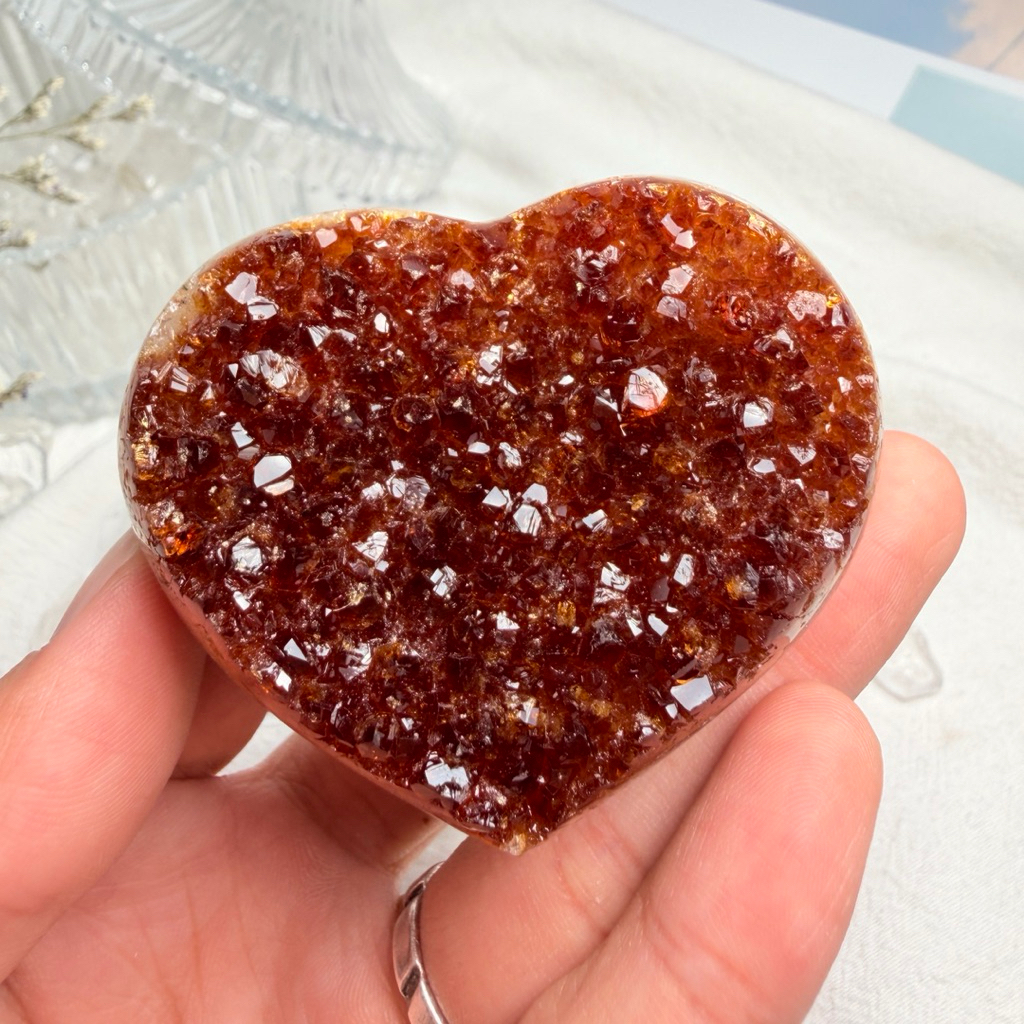 Ⓐ黃水晶愛心 51號 136g ✨愛心晶簇 💛天然黃水晶 愛心晶簇 💛天然水晶 黃水晶 黃水晶簇 黃愛心 水晶原礦