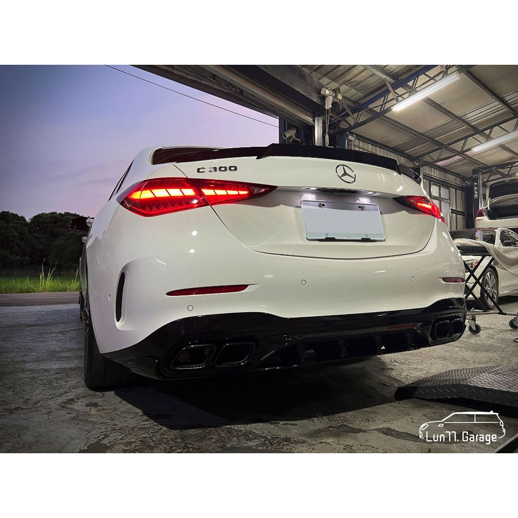 Lun77. 現貨 - BENZ W206 C300 C200 C180 B款 亮黑尾翼 壓尾 小鴨尾套件 改裝 賓士
