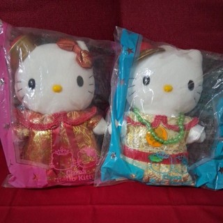 一對合售早期 2001年 麥當勞 Hello Kitty 情定紫金城 填充玩具 公仔造型 娃娃玩偶 絕版珍藏 魔法找回憶