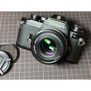 Nikon EM + 50mm F1.8（餅乾鏡）