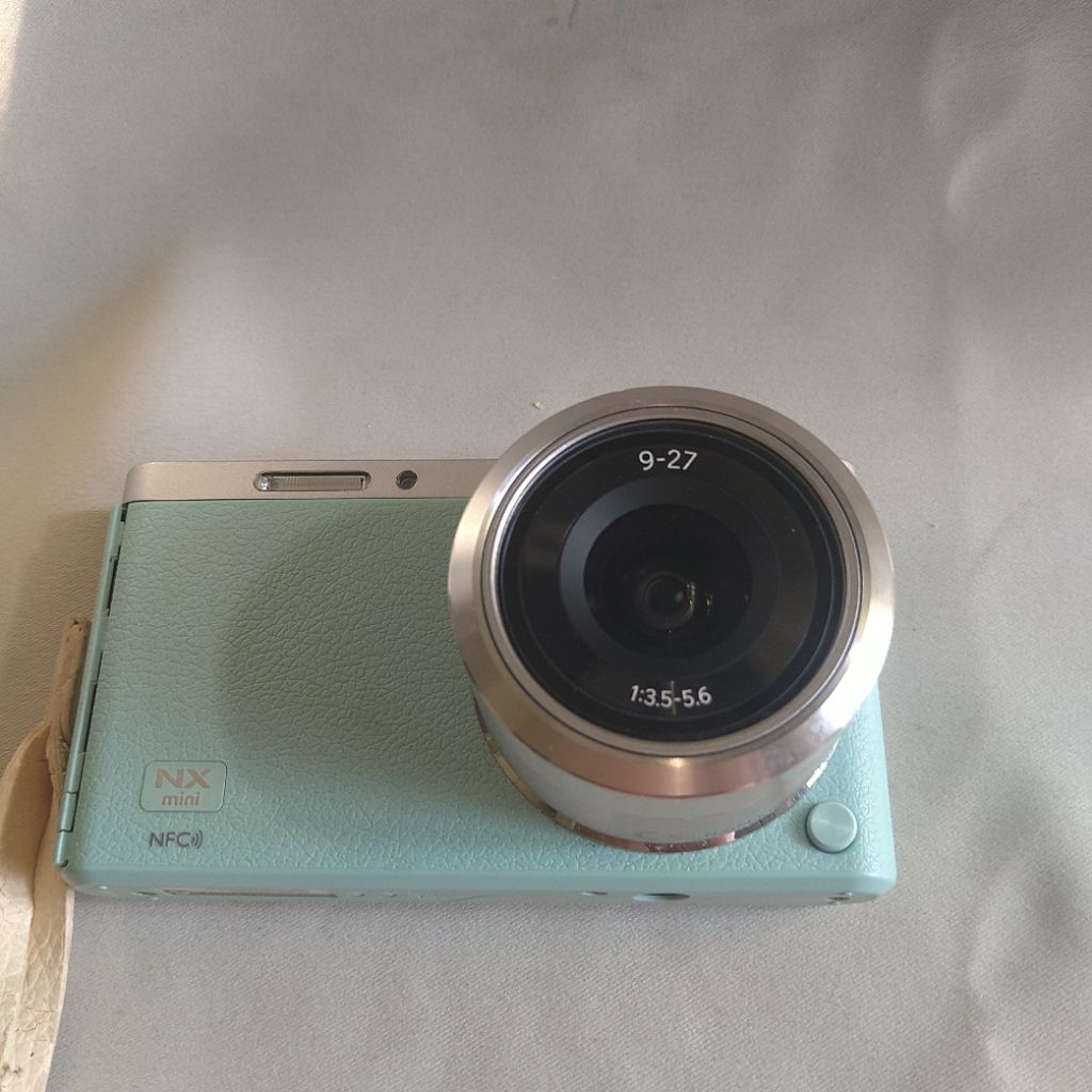 有買家a0976852236預定，SAMSUNG三星 NX mini 9-27mm 變焦 W 微單眼數位相機