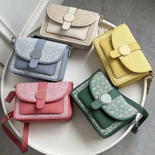 ［現貨］+［預購］COACH美國outlet款 Lonnie馬卡龍色系緹花Logo翻蓋郵差包 斜挎包