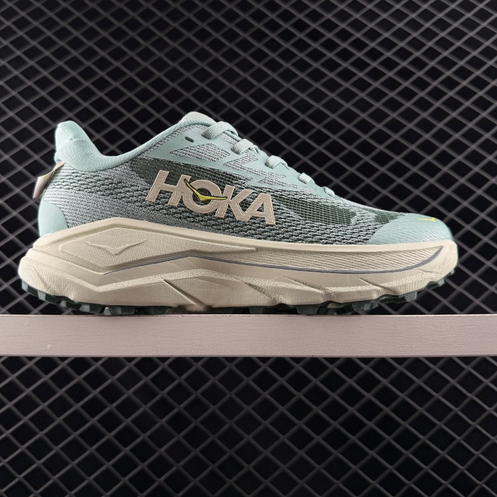 HOKA ONE ONE Challenger 8 跑步鞋 慢跑鞋 通勤鞋 簡約輕便 舒適透氣