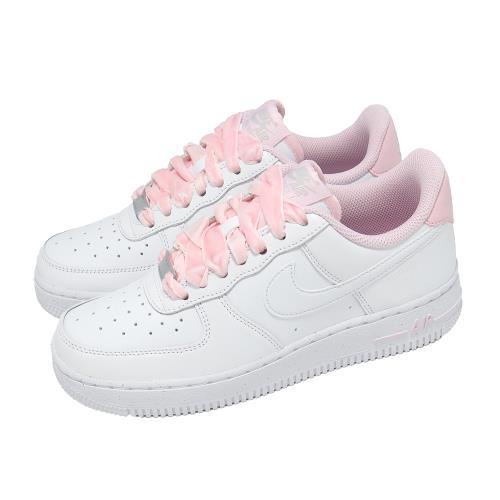 Nike 休閒鞋 女 AF1  Air Force 1 07 Vintage  緞面 絲絨鞋帶 白粉 HV4403601