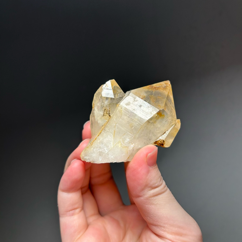 西藏喜馬水晶 天然黃水晶 高頻水晶 原礦 礦石 讓藏 流動礦