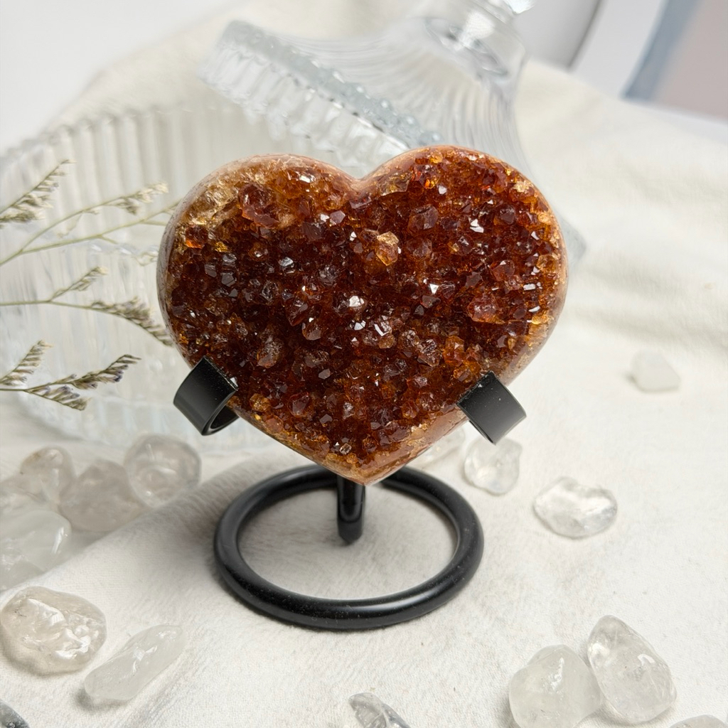 Ⓐ黃水晶愛心 49號 159g ✨愛心晶簇 💛天然黃水晶 愛心晶簇 💛天然水晶 黃水晶 黃水晶簇 黃愛心 水晶原礦