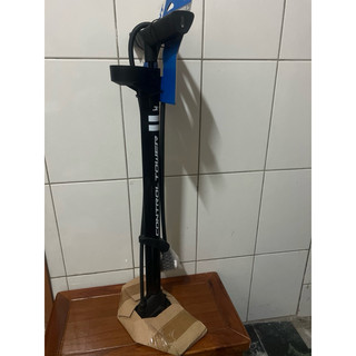 GIANT CONTROL TOWER ELITE TOP MOUNT 立式打氣筒 符合人體工程學