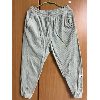 年前出清 adidas 長褲（二手商品 尺寸L 9分 可當作m拿